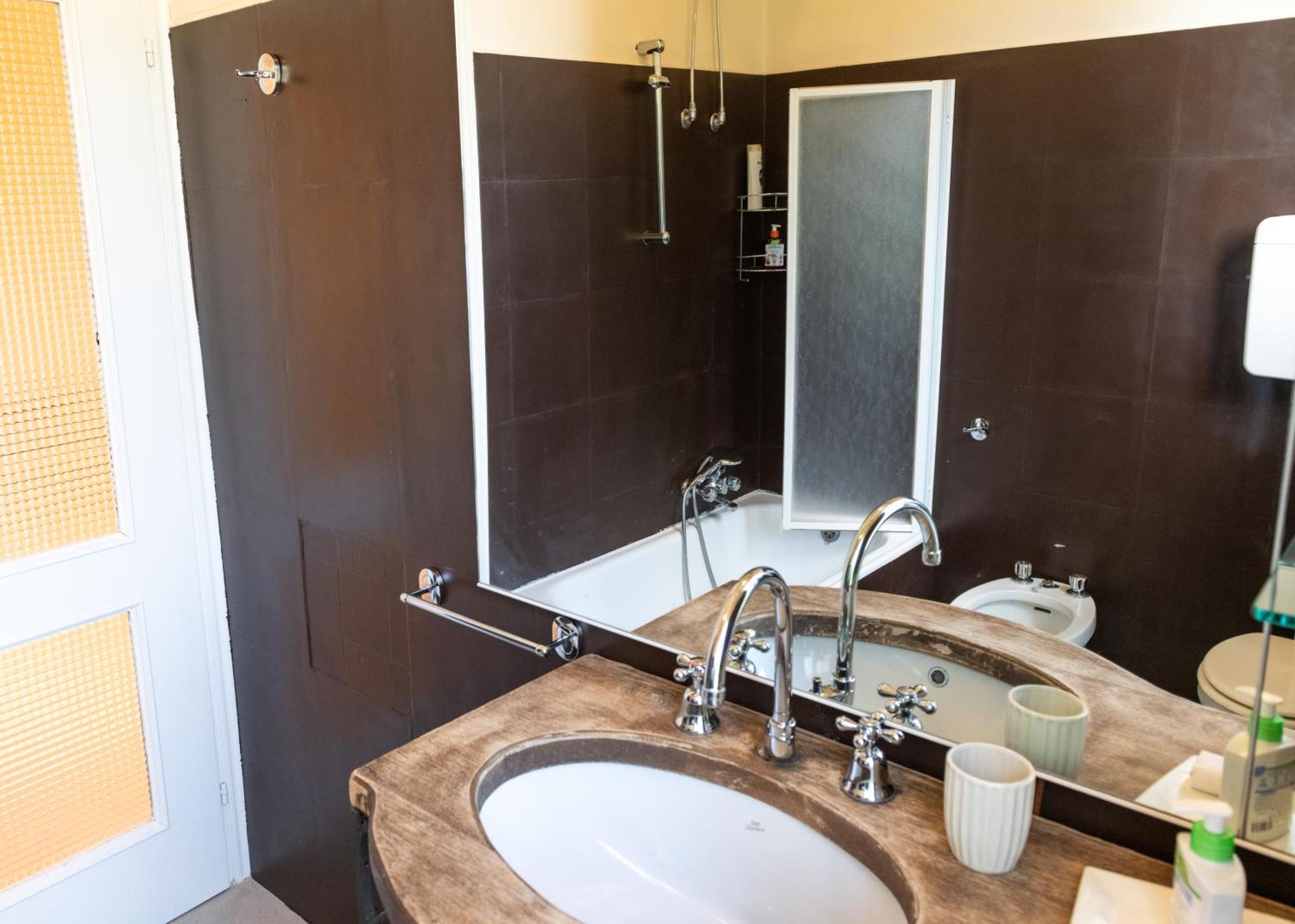 Uviglie Apartments ロジニャーノ・モンフェッラート エクステリア 写真